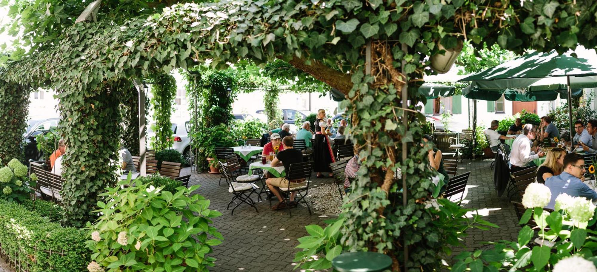 Hotel Jungbraeu Абенсберг Экстерьер фото